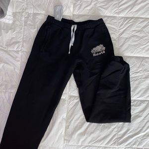 Black roots sweats